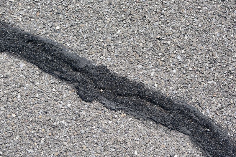 Hot Tar Driveway Sealing in Fort Myers, FL